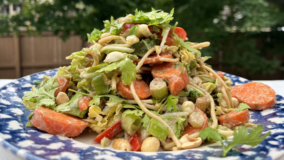 AsianNoodleSaladFeature