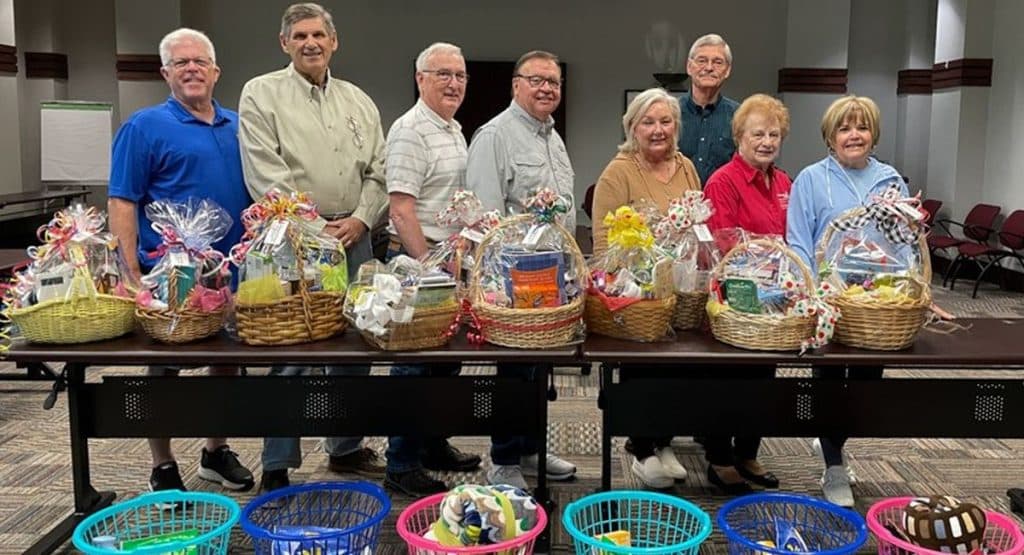 Birmingham Energizers supply baskets to families at Red