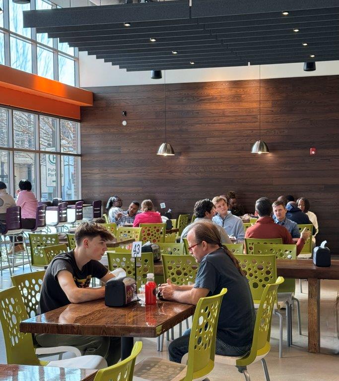 The new space at Yo' Mama's sits more than twice as many customers as the restaurant's previous location. (Susan Swagler / Alabama News Center)